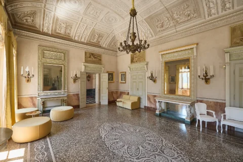 the extraordinaire lake como villa pizzo elaborate inner lounge area