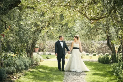 the extraordinaire tuscany castello di banfi brunello vineyard wedding