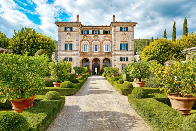 the extraordinaire tuscany villa di cetinale entrance view italian gardens