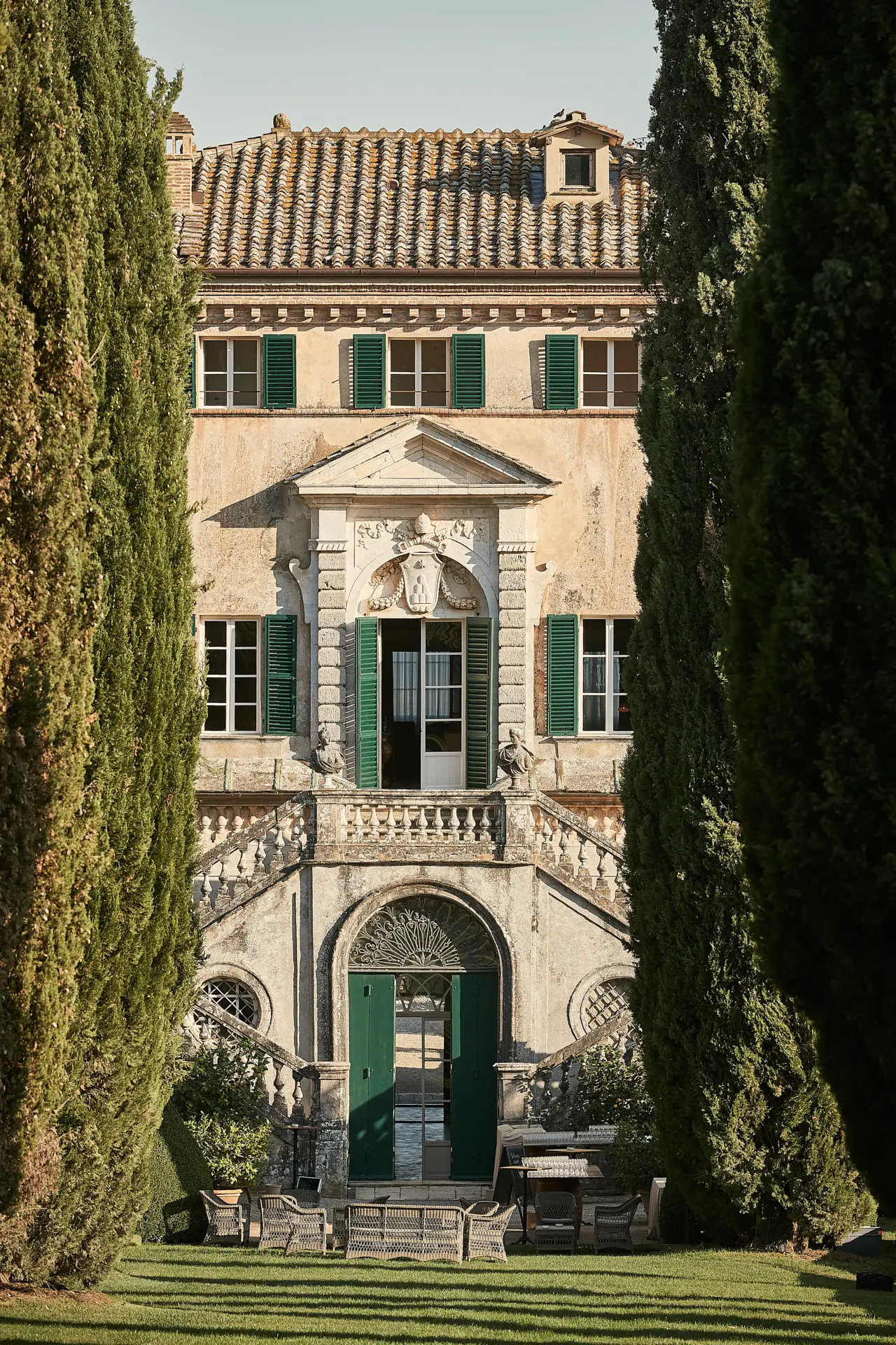 the extraordinaire tuscany villa di cetinale rear view villa facade