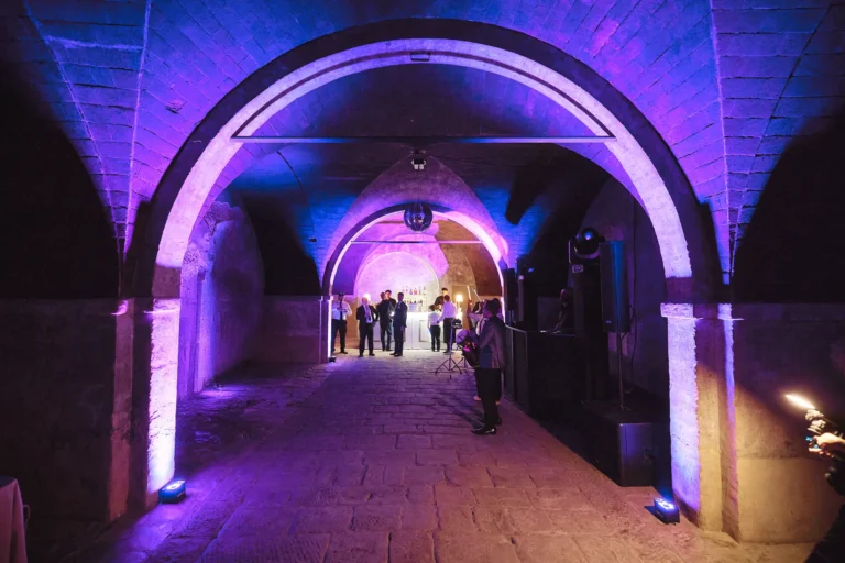 the extraordinaire villa catignano dinner gray hall party