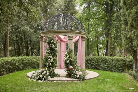 the extraordinaire villa valentini bonaparte temple