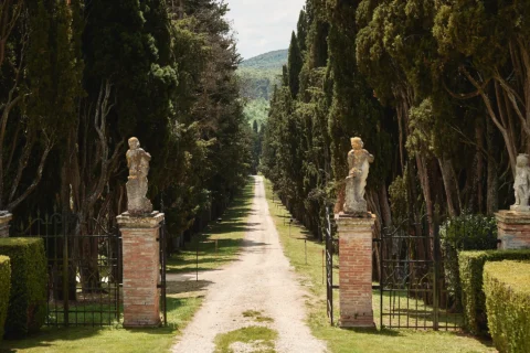 the extraordinaire borgo stomennano autumn dinner under the stars