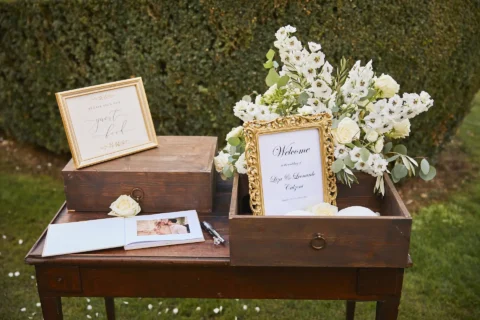 the extraordinaire borgo stomennano golden hour chuppah ceremony