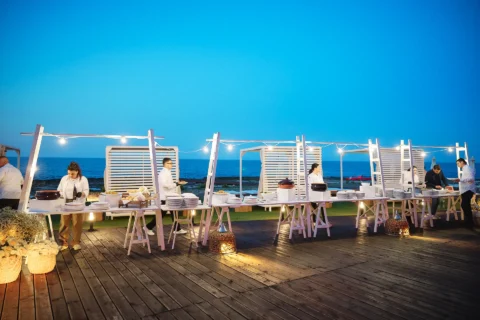 the extraordinaire puglia pettolecchia il lido chic seaside celebration