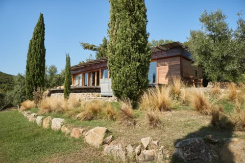 the extraordinaire tuscany castello di vicarello elegant garden soiree