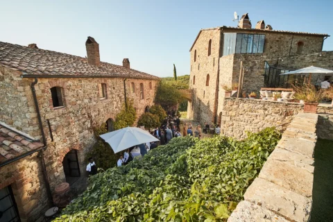 the extraordinaire tuscany castello di vicarello elegant garden soiree