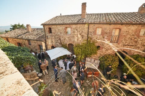 the extraordinaire tuscany castello di vicarello elegant garden soiree