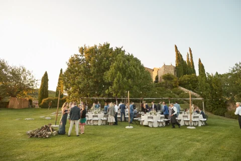 the extraordinaire tuscany castello di vicarello elegant garden soiree