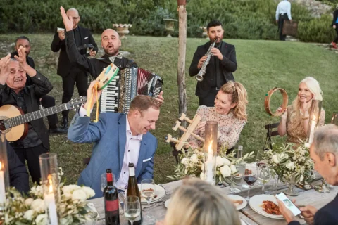 the extraordinaire tuscany castello di vicarello elegant garden soiree