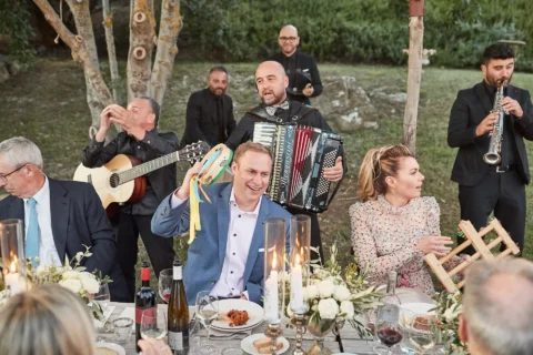 the extraordinaire tuscany castello di vicarello elegant garden soiree