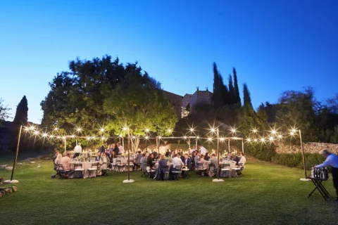 the extraordinaire tuscany castello di vicarello elegant garden soiree