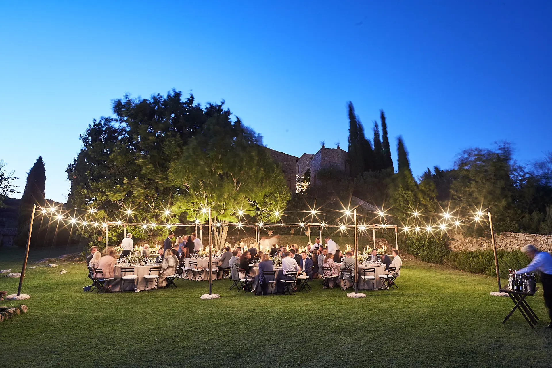 the extraordinaire tuscany castello di vicarello elegant garden soiree