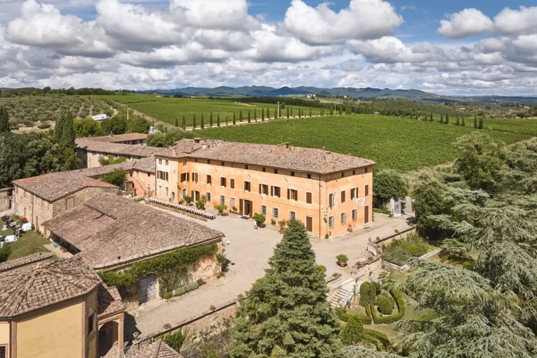 the extraordinaire tuscany villa catignano classic italian wedding