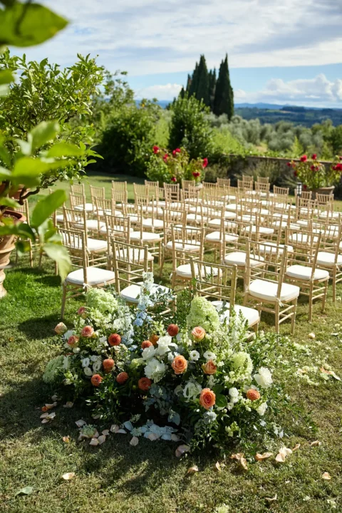 the extraordinaire tuscany villa catignano classic italian wedding