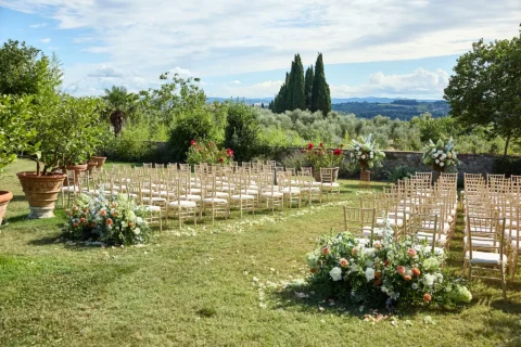 the extraordinaire tuscany villa catignano classic italian wedding