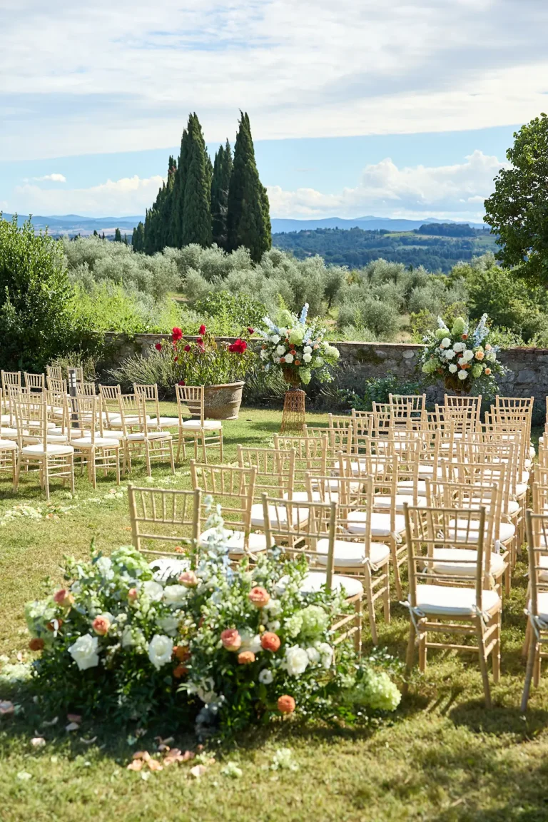 the extraordinaire tuscany villa catignano classic italian wedding