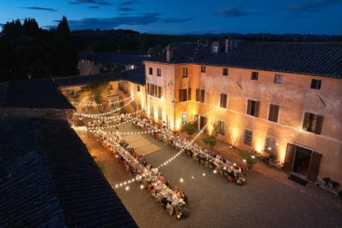 the extraordinaire tuscany villa catignano classic italian wedding