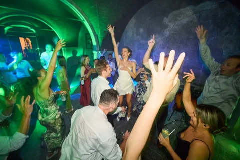 the extraordinaire tuscany villa catignano lemon garden ceremony