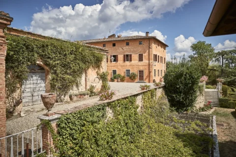 the extraordinaire tuscany villa catignano noble villa celebration