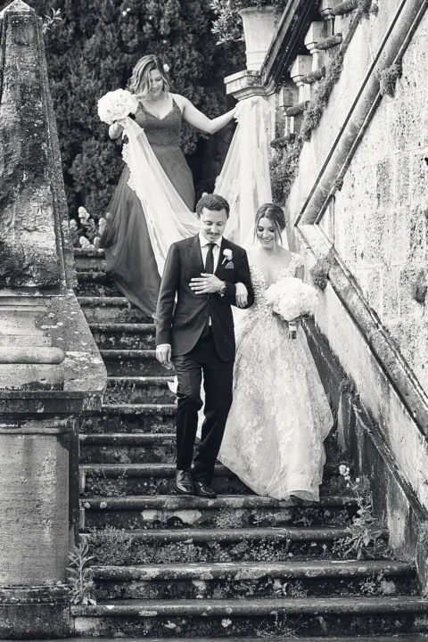 the extraordinaire tuscany villa la foce valdorcia estate wedding