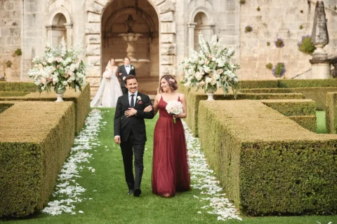 the extraordinaire tuscany villa la foce valdorcia estate wedding
