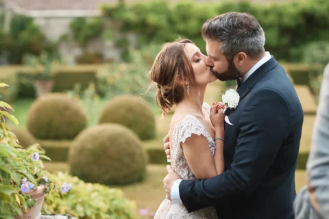 the extraordinaire tuscany villa la foce valdorcia estate wedding