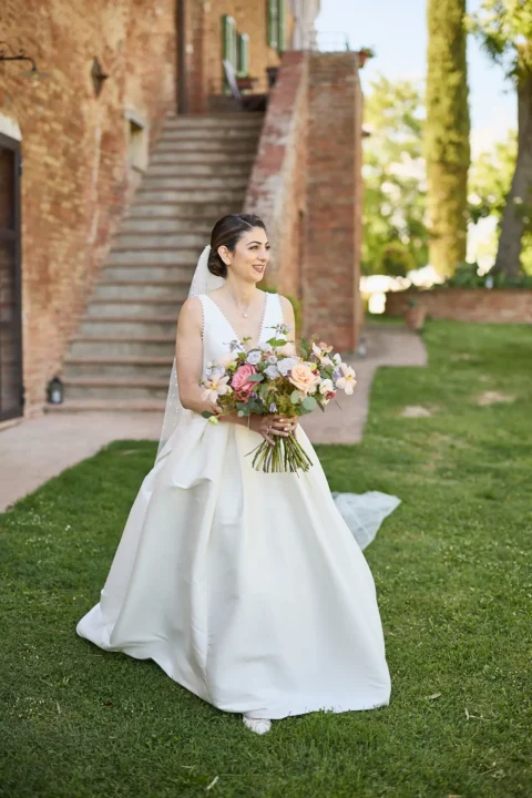 the extraordinaire umbria villa cozzano rustic chic celebration