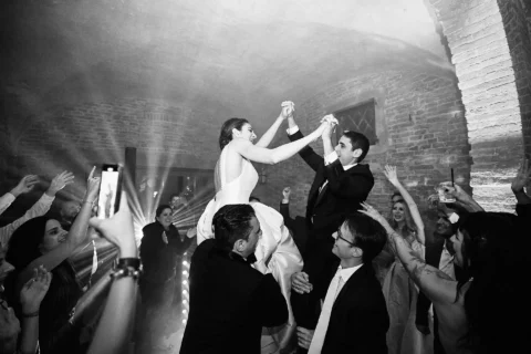 the extraordinaire umbria villa cozzano rustic chic celebration