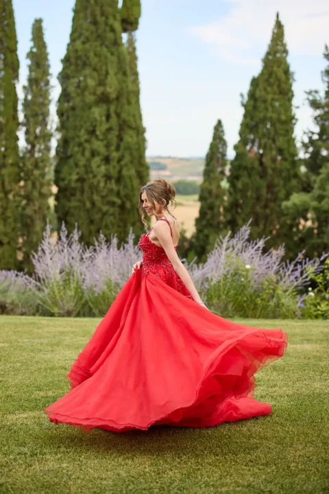 the extraordinaire umbria villa valentini bonaparte white and red welcome party