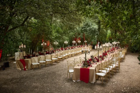 the extraordinaire umbria villa valentini bonaparte white and red welcome party