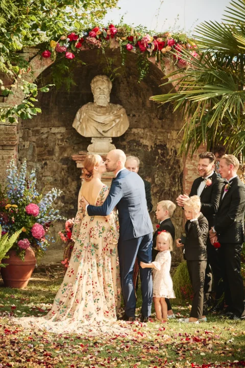 the extraordinaire villa catignano vivid designer celebration