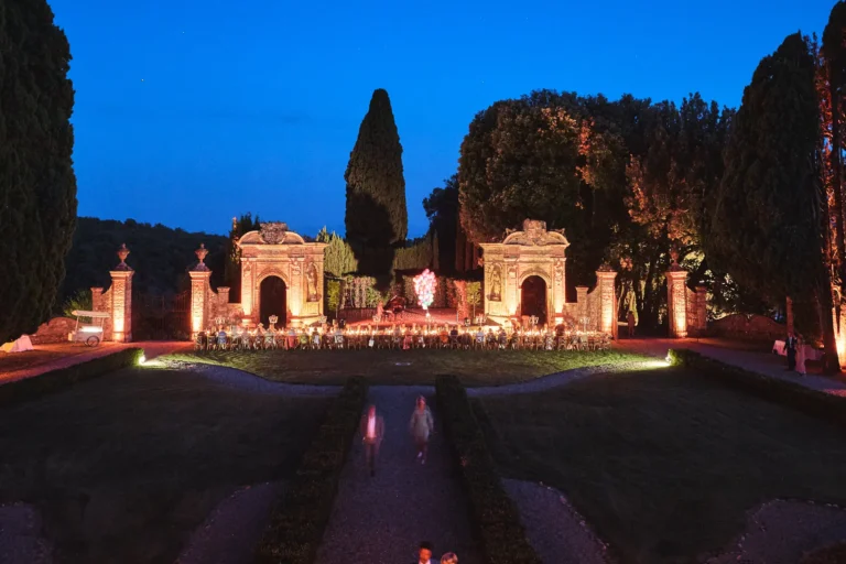 the extraordinaire villa di geggiano al fresco barbecue welcome