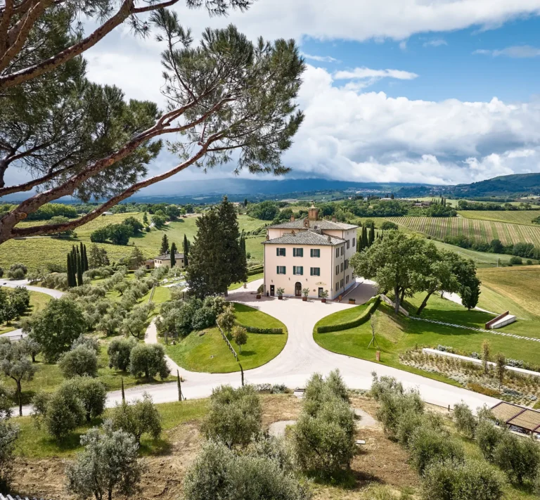 destination wedding planner in italy